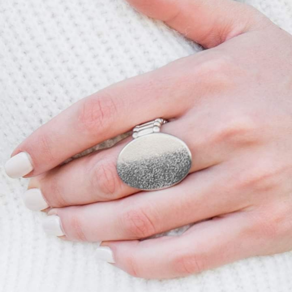Rings - Picture 3 of 8